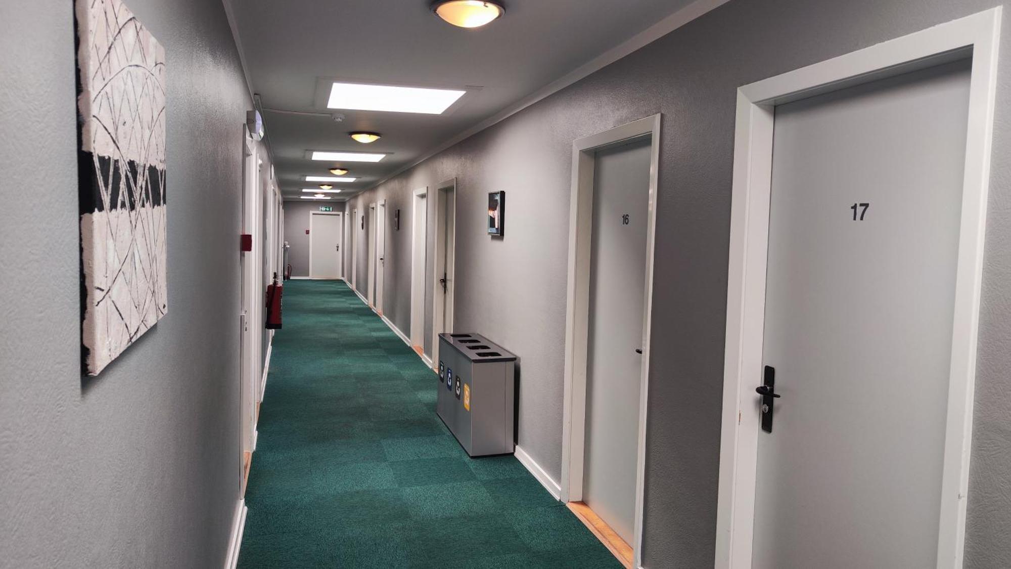 Banegaardshotellet Vojens Екстериор снимка
